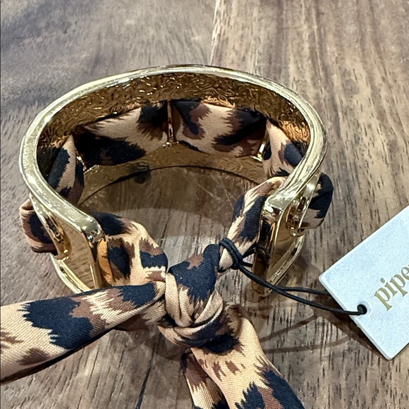 NWT Piper K Gold Cuff Bracelet with Animal Print Accents - Picture 2 of 4